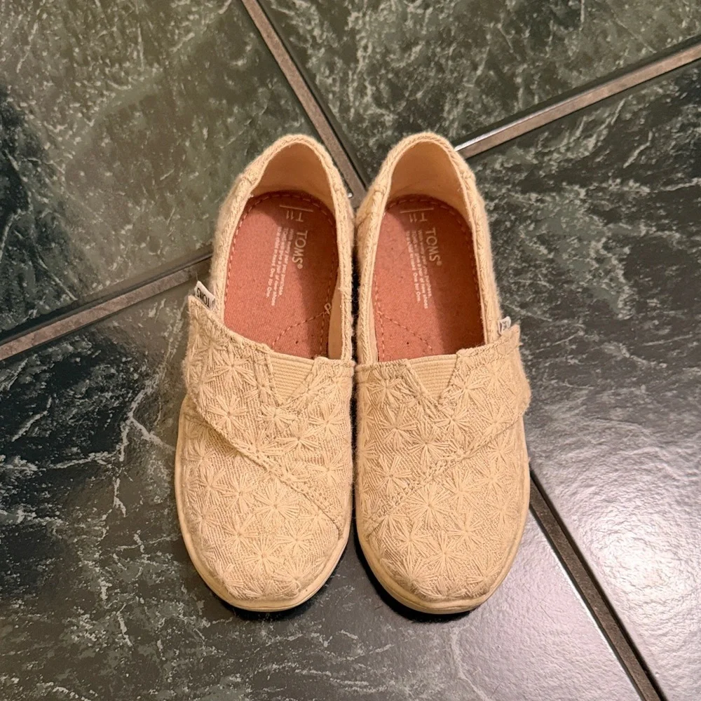 TOMS Kids Tan Embroidered Slip-On Moccasins